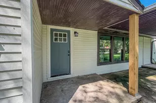 118 E Bower St, Oreana, IL 62554 - Photo 3