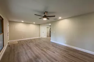 118 E Bower St, Oreana, IL 62554 - Photo 11