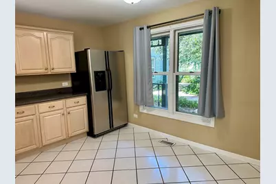 935 Victoria Drive #935, Woodstock, IL 60098 - Photo 9