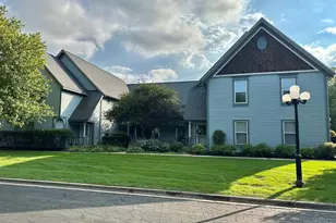 935 Victoria Dr, Woodstock, IL 60098 - Photo 3