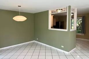 935 Victoria Dr, Woodstock, IL 60098 - Photo 7