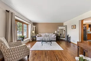 19400 Stonehenge Dr, Mokena, IL 60448 - Photo 3