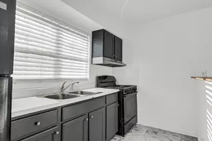 336 153rd Pl, Calumet City, IL 60409 - Photo 13