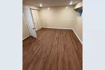 7408 S Yates Boulevard, Chicago, IL 60649 - Photo 9