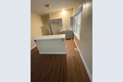 7408 S Yates Boulevard, Chicago, IL 60649 - Photo 3