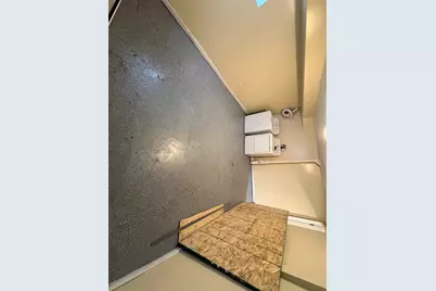 7408 S Yates Boulevard, Chicago, IL 60649 - Photo 11
