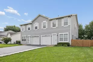 312 Richfield Trl, Romeoville, IL 60446 - Photo 3