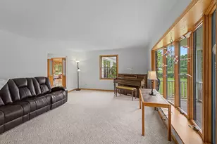 7414 Meadow Ln, Cary, IL 60013 - Photo 7