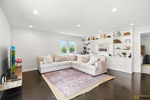 204 E Dickens Ave, Northlake, IL 60164 - Photo 11