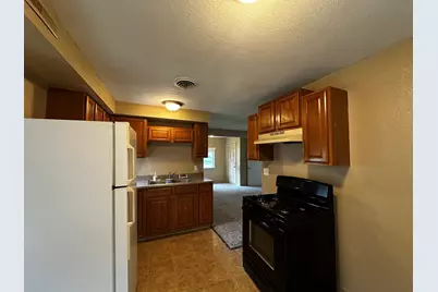 1102 N McKinley Avenue, Champaign, IL 61821 - Photo 9