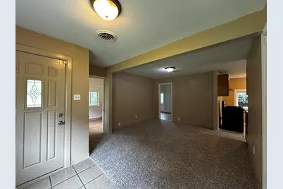1102 N McKinley Avenue, Champaign, IL 61821 - Photo 5