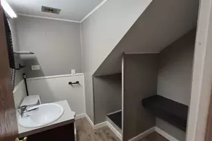 9002 Sheridan Ave, Brookfield, IL 60513 - Photo 5