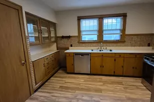 9002 Sheridan Ave, Brookfield, IL 60513 - Photo 11