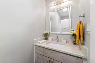 606 S 2nd Ave, Maywood, IL 60153 - Photo 13