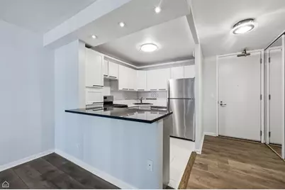 400 E Randolph Street #1812, Chicago, IL 60601 - Photo 5