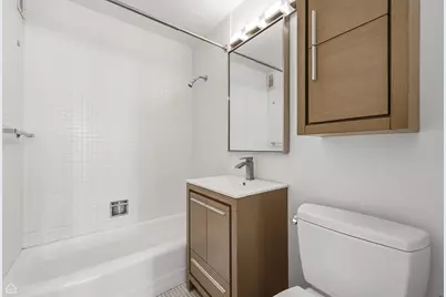 400 E Randolph Street #1812, Chicago, IL 60601 - Photo 9