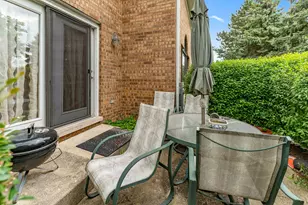 825 Braeman Ct, Libertyville, IL 60048 - Photo 33