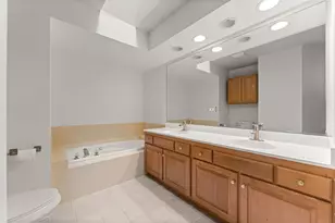 825 Braeman Ct, Libertyville, IL 60048 - Photo 21