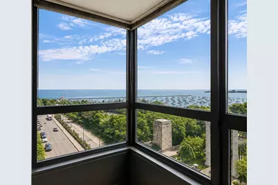 360 E Randolph Street #901, Chicago, IL 60601 - Photo 7