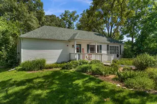 319 S Lincolnway St, North Aurora, IL 60542 - Photo 3