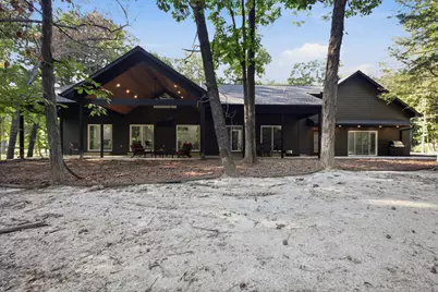 8960 E South Circle Drive, Effingham, IL 62401 - Photo 11