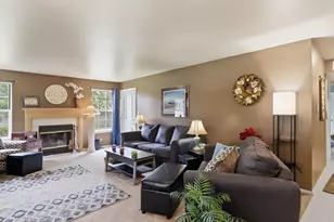 4420 Edinburg Ln, Hanover Park, IL 60133 - Photo 5