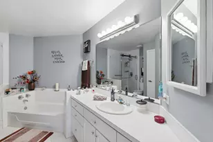 4420 Edinburg Ln, Hanover Park, IL 60133 - Photo 15