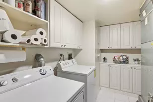 4420 Edinburg Ln, Hanover Park, IL 60133 - Photo 21