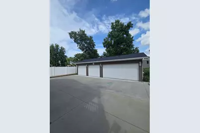 420 24th Avenue, Naplate, IL 61350 - Photo 3