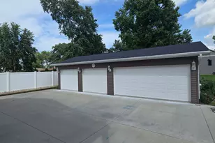 420 24th Ave, Naplate, IL 61350 - Photo 3