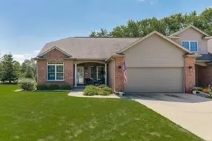 25 Spring Ridge Cir, Bloomington, IL 61704 - Photo 45