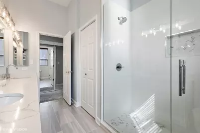 1350 W Fullerton Avenue #302, Chicago, IL 60614 - Photo 15