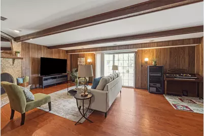 705 Ruskin Drive, Elk Grove Village, IL 60007 - Photo 13