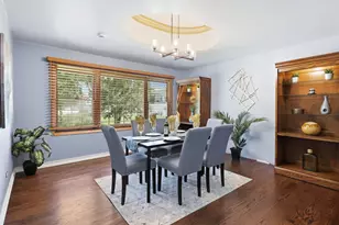 705 Ruskin Dr, Elk Grove Village, IL 60007 - Photo 9