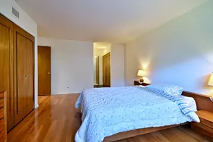 2307 E Sherwood Rd, Arlington Heights, IL 60004 - Photo 25