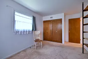 2307 E Sherwood Rd, Arlington Heights, IL 60004 - Photo 33