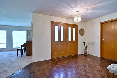 2307 E Sherwood Road, Arlington Heights, IL 60004 - Photo 5