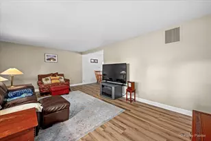 5506 Burwood Rd, Cary, IL 60013 - Photo 5