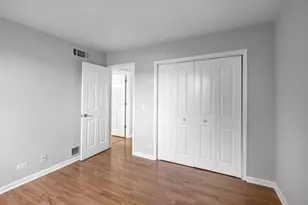 720 Sundown Rd, South Elgin, IL 60177 - Photo 11