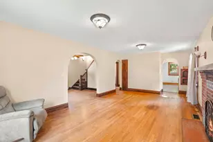 130 W Garfield St, Waterman, IL 60556 - Photo 7