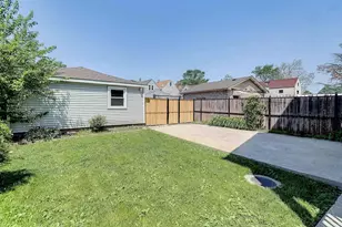 2634 N Lawndale Ave, Chicago, IL 60647 - Photo 11