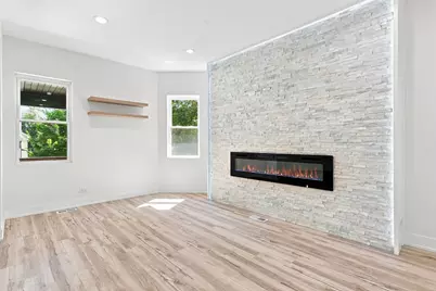 638 N Lotus Avenue, Chicago, IL 60644 - Photo 7