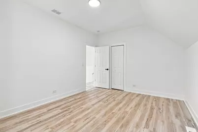 638 N Lotus Avenue, Chicago, IL 60644 - Photo 17