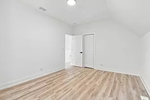 638 N Lotus Ave, Chicago, IL 60644 - Photo 17
