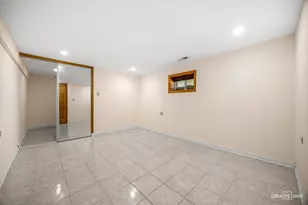 4952 N Central Park Ave, Chicago, IL 60625 - Photo 21