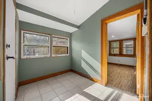 4952 N Central Park Ave, Chicago, IL 60625 - Photo 15