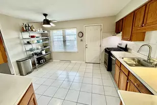 1661 Charleston Ct, Melrose Park, IL 60160 - Photo 11