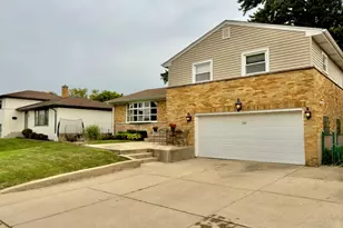 1661 Charleston Ct, Melrose Park, IL 60160 - Photo 37