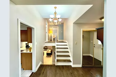 1661 Charleston Court, Melrose Park, IL 60160 - Photo 7