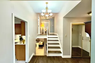 1661 Charleston Ct, Melrose Park, IL 60160 - Photo 7